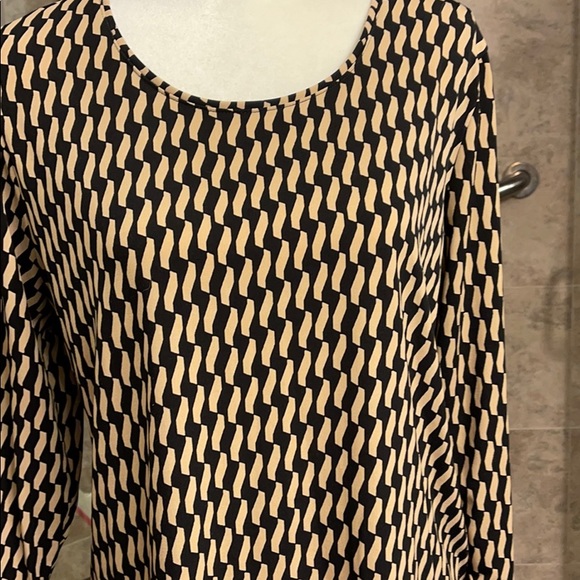 Chico’s top - Picture 3 of 5